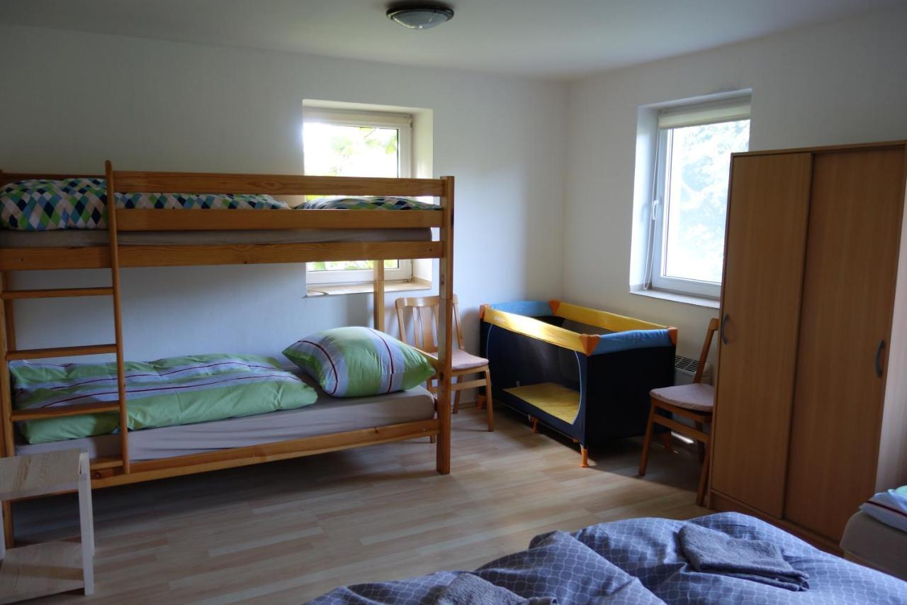 Apartman Hulin, Chrastany - Bily Eksteriør bilde
